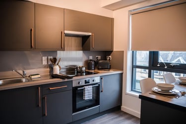 1 bed flat, McDonald Road, Abbeyhill, Edinburgh, EH74GT - Image 1